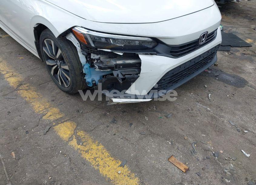 Photo 6 of 2022 Honda Civic EX (VIN JHMFE1F72NX004750)