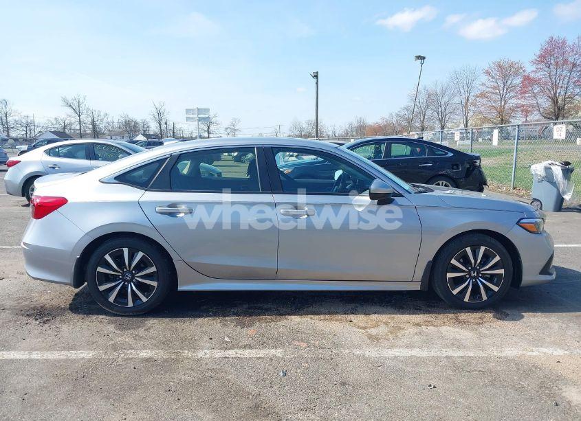 Photo 13 of 2022 Honda Civic EX (VIN JHMFE1F73NX001663)