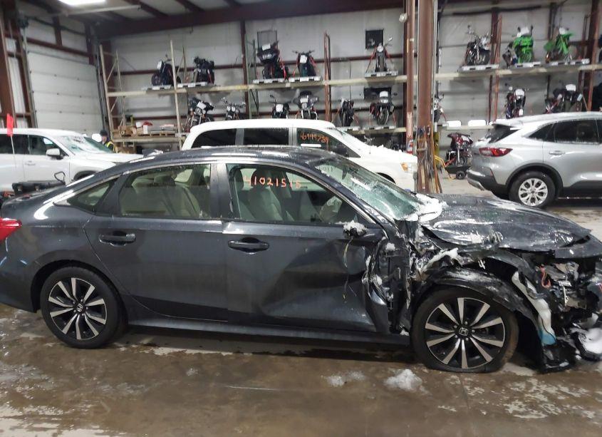 Photo 13 of 2022 Honda Civic EX (VIN JHMFE1F73NX003798)