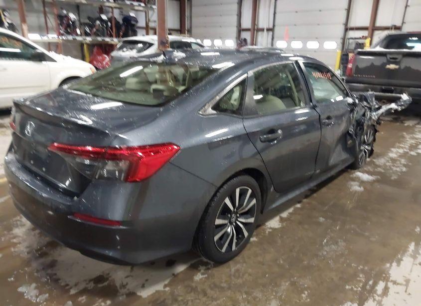 Photo 4 of 2022 Honda Civic EX (VIN JHMFE1F73NX003798)