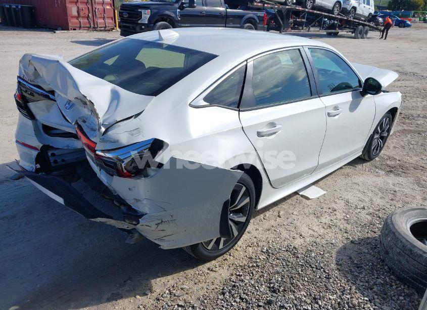 Photo 4 of 2022 Honda Civic EX (VIN JHMFE1F73NX007107)