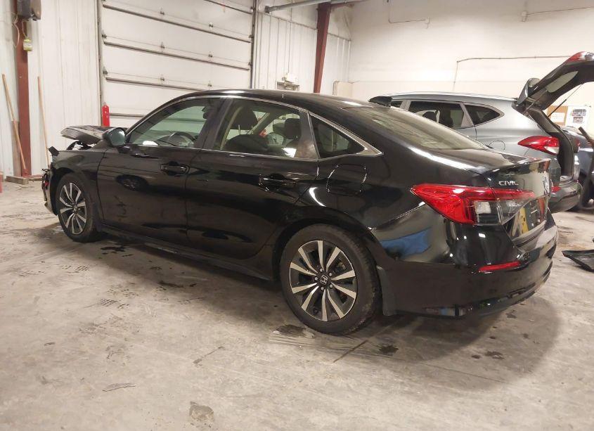 Photo 3 of 2022 Honda Civic EX (VIN JHMFE1F74NX003311)