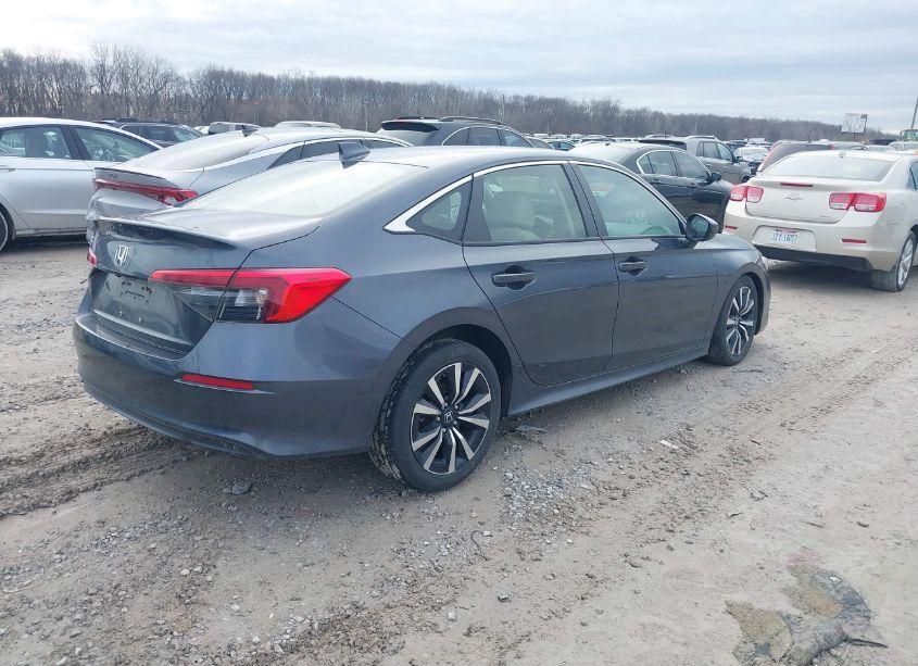 Photo 4 of 2022 Honda Civic EX (VIN JHMFE1F75NX003186)