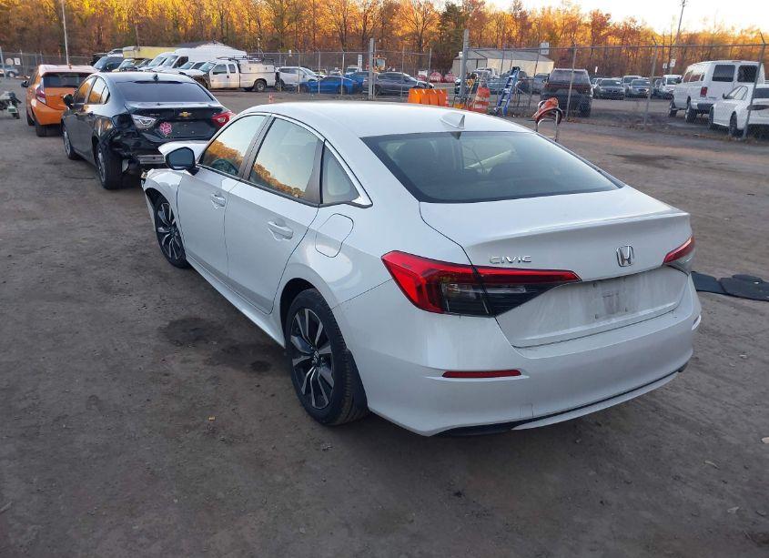 Photo 3 of 2022 Honda Civic EX (VIN JHMFE1F76NX009093)