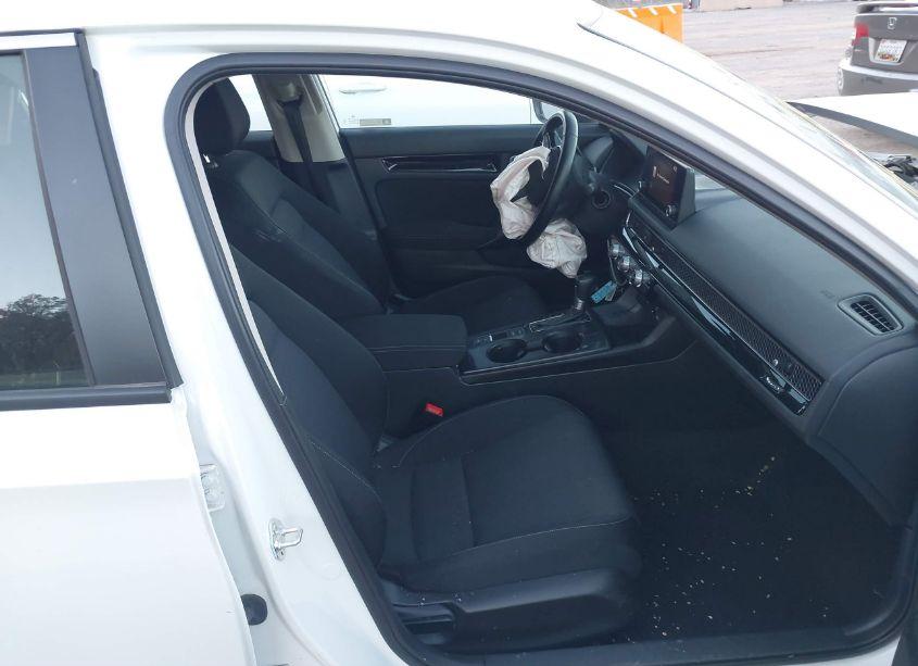 Photo 5 of 2022 Honda Civic EX (VIN JHMFE1F76NX009093)