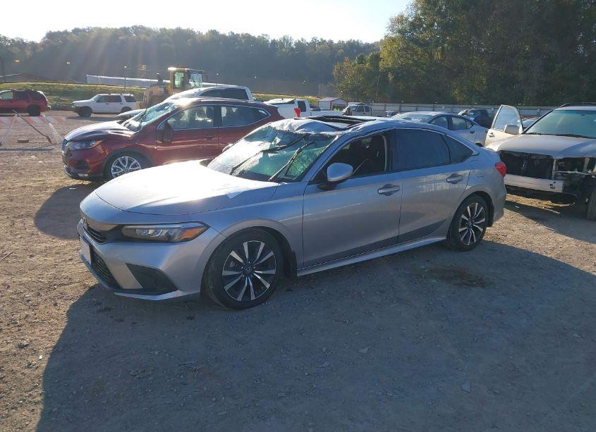 Photo 2 of 2022 Honda Civic EX (VIN JHMFE1F77NX006915)