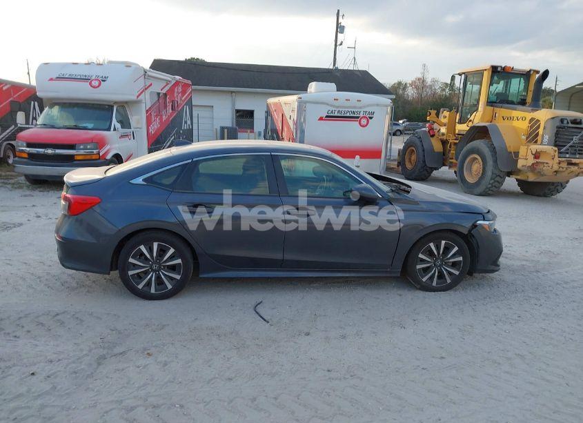 Photo 13 of 2022 Honda Civic EX (VIN JHMFE1F77NX009068)