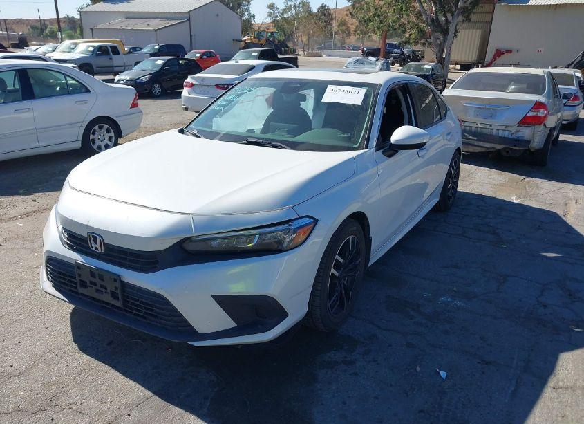 Photo 2 of 2022 Honda Civic EX (VIN JHMFE1F79NX000761)