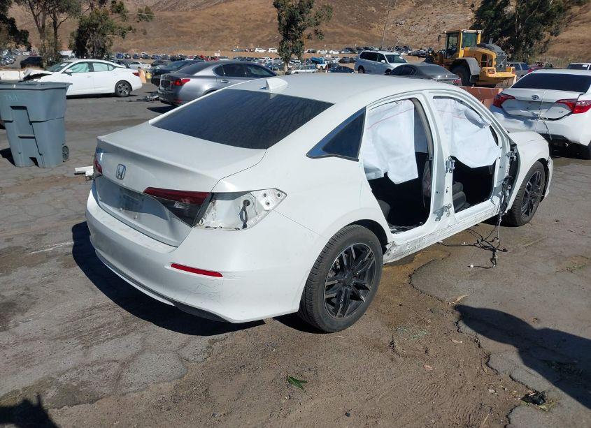 Photo 4 of 2022 Honda Civic EX (VIN JHMFE1F79NX000761)