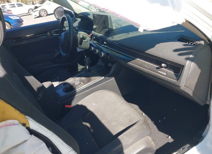 Photo 5 of 2022 Honda Civic EX (VIN JHMFE1F79NX000761)