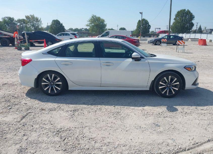 Photo 13 of 2022 Honda Civic EX (VIN JHMFE1F79NX003854)