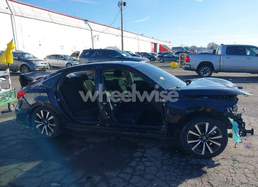 Photo 13 of 2022 Honda Civic EX (VIN JHMFE1F79NX005393)