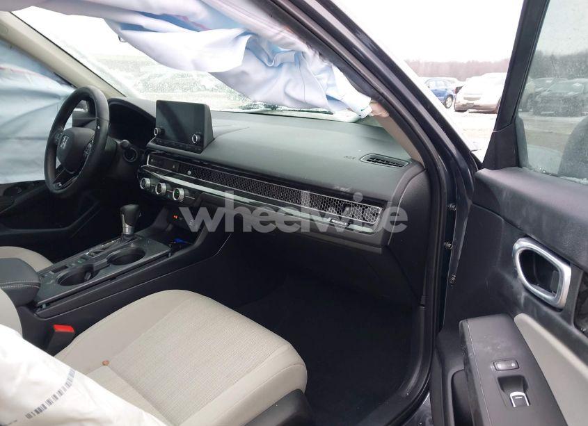 Photo 5 of 2022 Honda Civic EX (VIN JHMFE1F79NX009282)