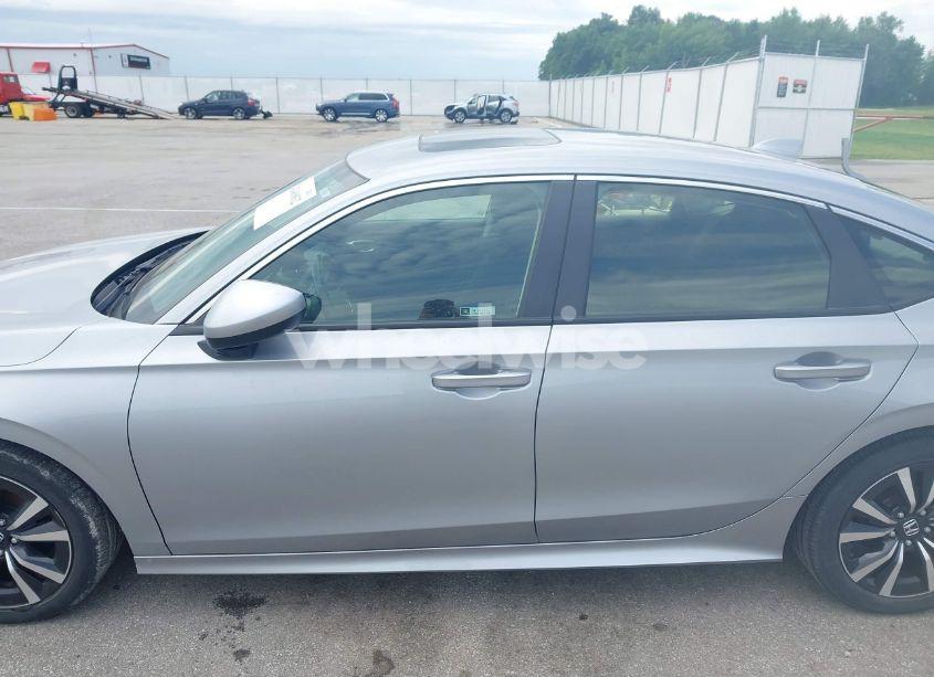 Photo 15 of 2022 Honda Civic EX (VIN JHMFE1F7XNX000204)