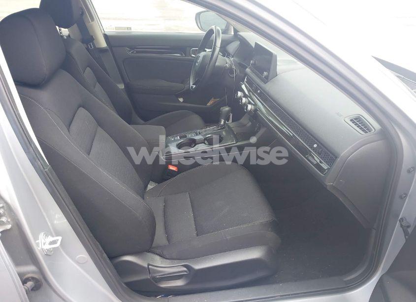 Photo 5 of 2022 Honda Civic EX (VIN JHMFE1F7XNX000204)