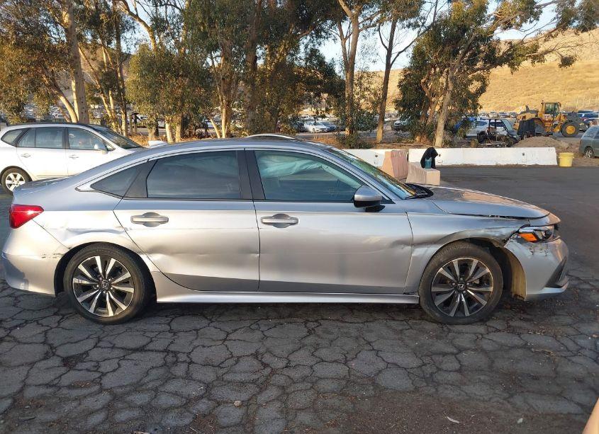 Photo 13 of 2022 Honda Civic EX (VIN JHMFE1F7XNX005192)