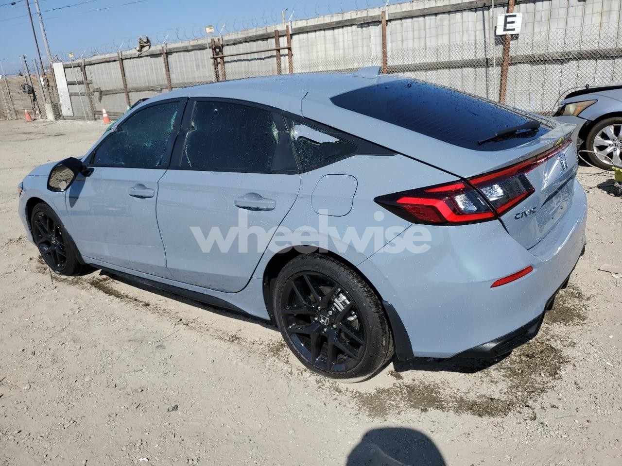 Photo 2 of 2025 HONDA CIVIC SPORT (VIN JHMFL4H83SX001011)