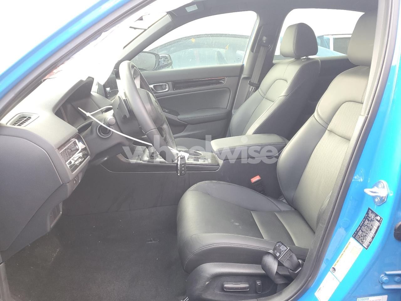 Photo 7 of 2025 HONDA CIVIC SPORT TOURING (VIN JHMFL4H94SX003455)