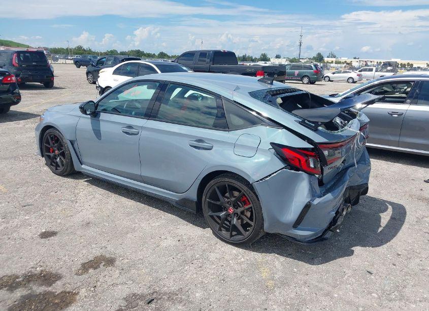 Photo 3 of 2024 Honda Civic TYPE R BASE (M6) (VIN JHMFL5G40RX001952)