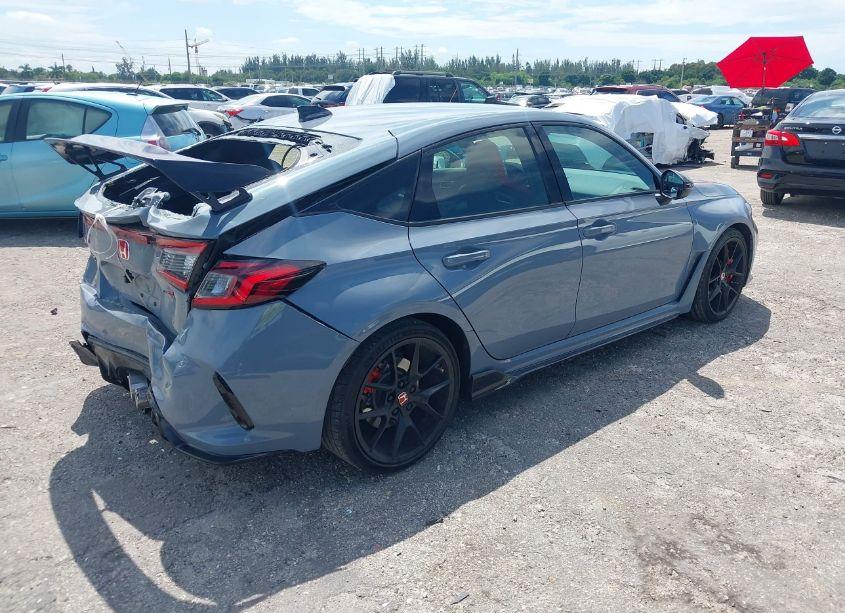 Photo 4 of 2024 Honda Civic TYPE R BASE (M6) (VIN JHMFL5G40RX001952)