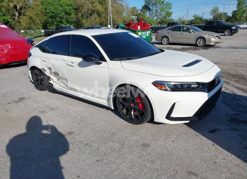 2024 Honda Civic TYPE R (VIN JHMFL5G40RX004575) main photo