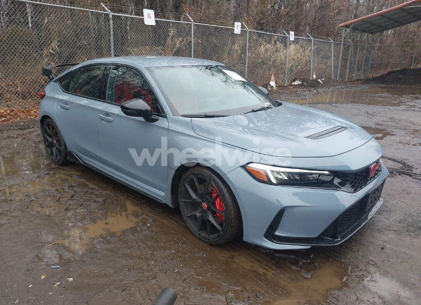 2024 Honda Civic TYPE R (VIN JHMFL5G42RX003511) main photo