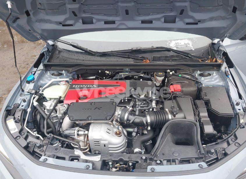 Photo 10 of 2024 Honda Civic TYPE R (VIN JHMFL5G42RX003511)