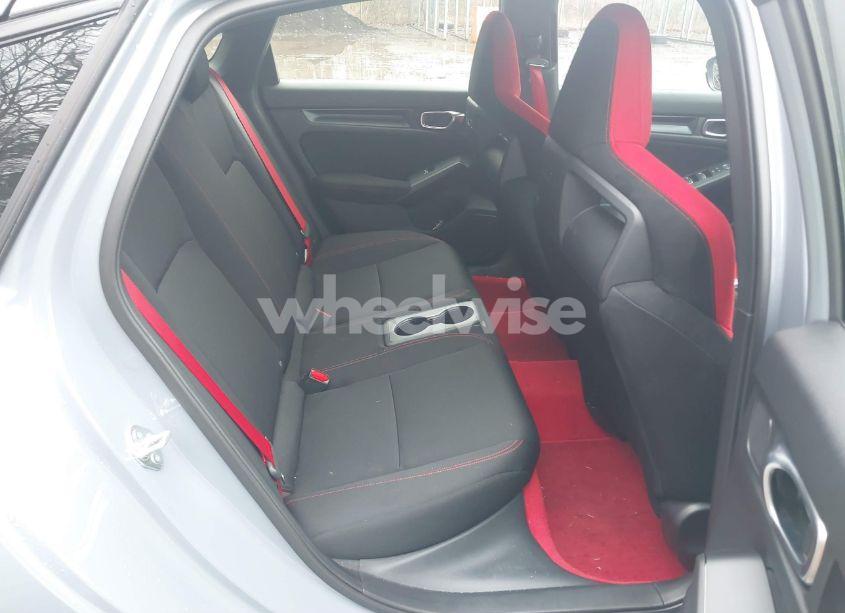 Photo 8 of 2024 Honda Civic TYPE R (VIN JHMFL5G42RX003511)