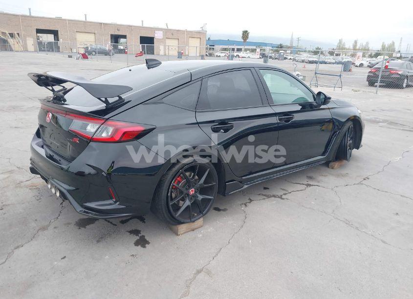 Photo 4 of 2023 Honda Civic TYPE R TOURING (VIN JHMFL5G44PX002339)
