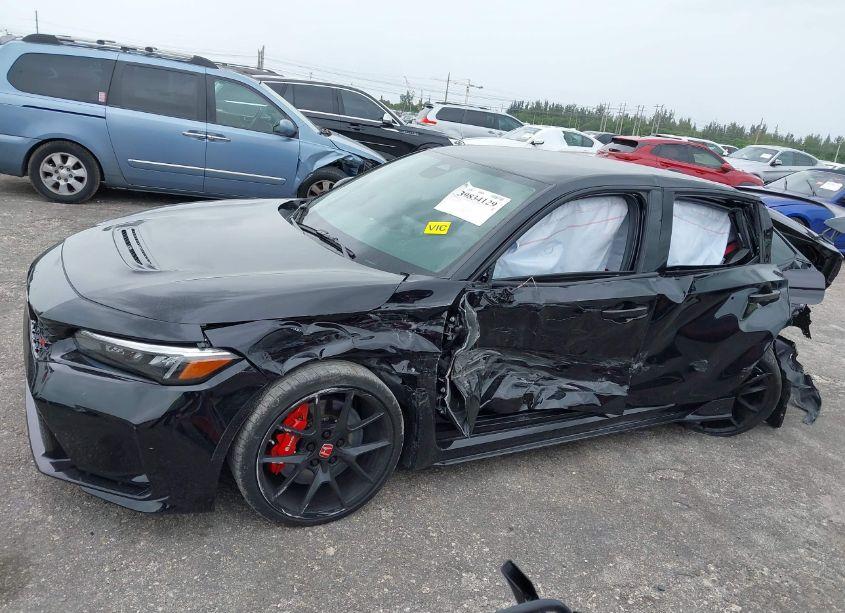 Photo 6 of 2024 Honda Civic TYPE R BASE (M6) (VIN JHMFL5G46RX000059)