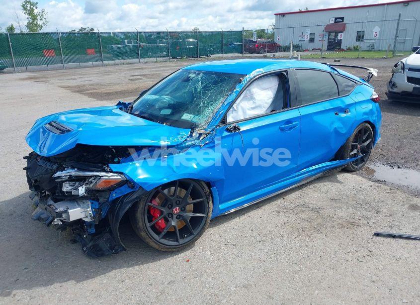 Photo 2 of 2024 Honda Civic TYPE R BASE (M6) (VIN JHMFL5G46RX000675)