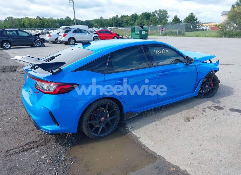 Photo 4 of 2024 Honda Civic TYPE R BASE (M6) (VIN JHMFL5G46RX000675)