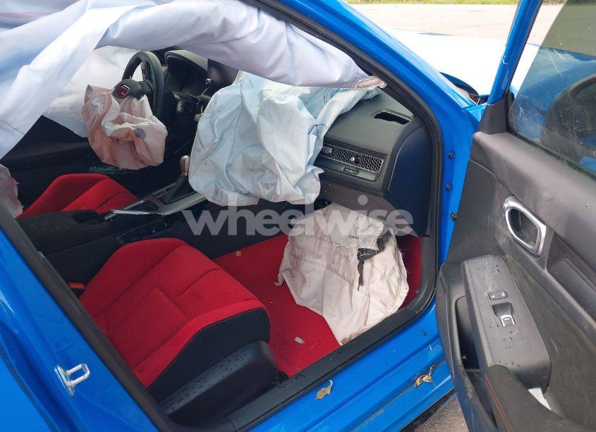 Photo 5 of 2024 Honda Civic TYPE R BASE (M6) (VIN JHMFL5G46RX000675)