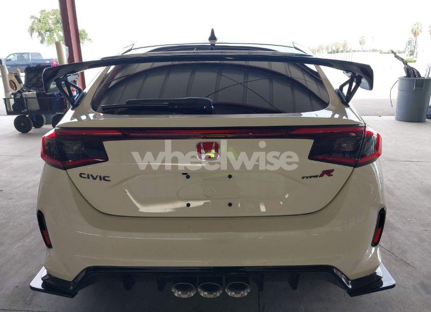 Photo 17 of 2024 Honda Civic TYPE R (VIN JHMFL5G47RX001771)