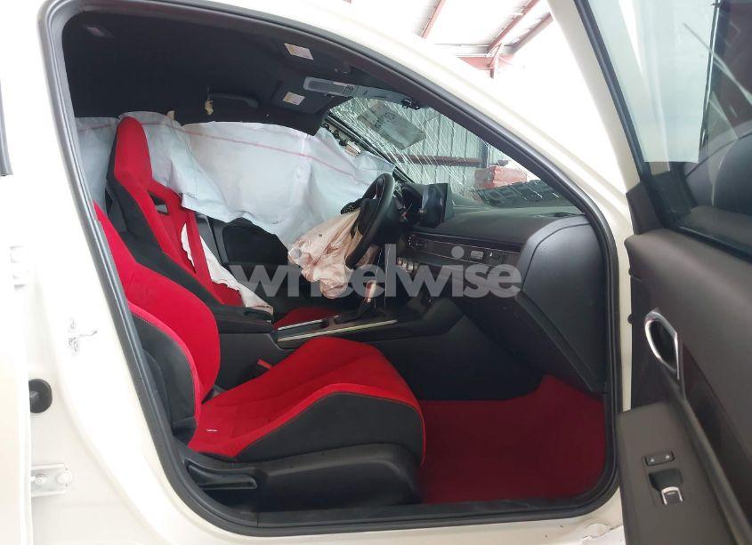 Photo 5 of 2024 Honda Civic TYPE R (VIN JHMFL5G47RX001771)