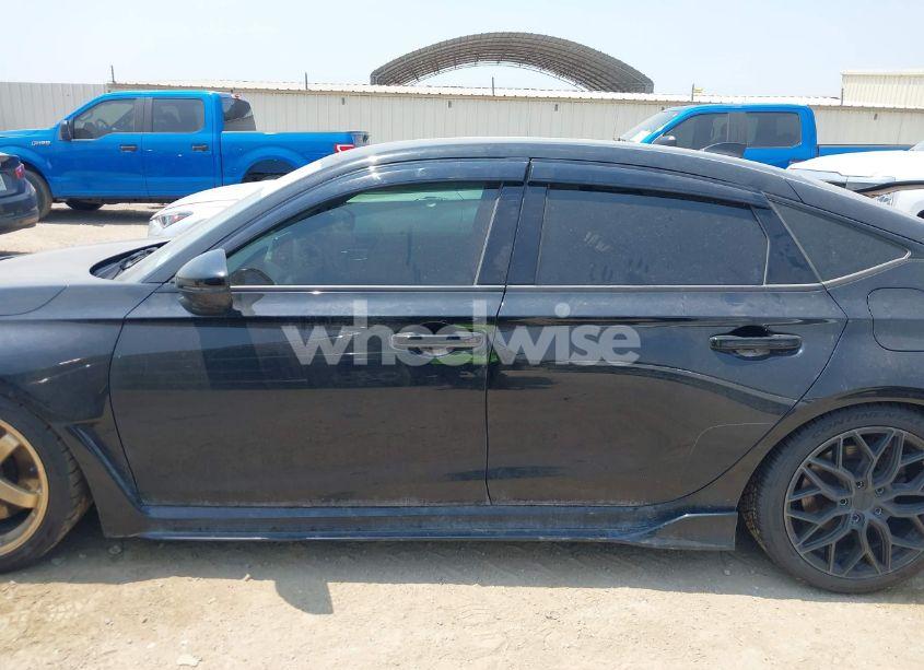 Photo 14 of 2023 Honda Civic TYPE R TOURING (VIN JHMFL5G48PX000609)