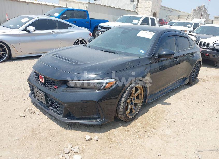 Photo 2 of 2023 Honda Civic TYPE R TOURING (VIN JHMFL5G48PX000609)