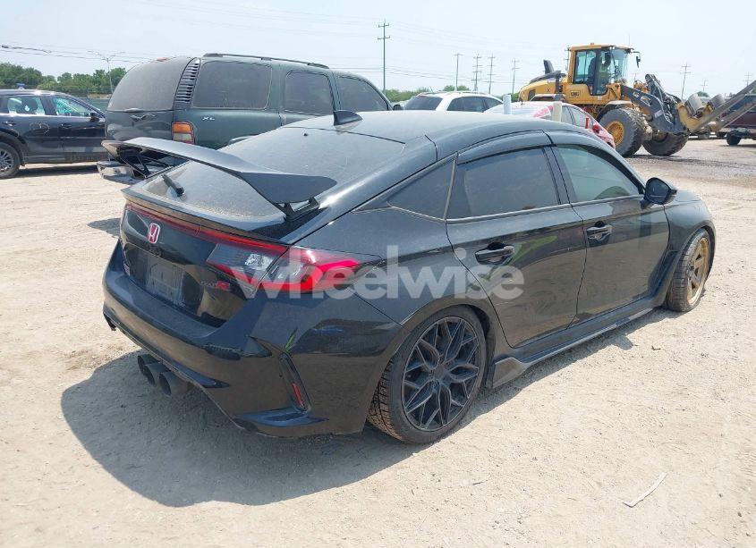Photo 4 of 2023 Honda Civic TYPE R TOURING (VIN JHMFL5G48PX000609)