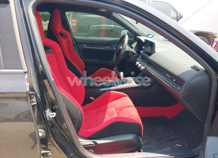 Photo 5 of 2023 Honda Civic TYPE R TOURING (VIN JHMFL5G48PX000609)