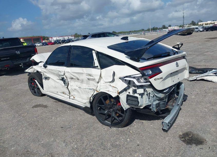 Photo 3 of 2023 Honda Civic TYPE R TOURING (VIN JHMFL5G48PX002599)
