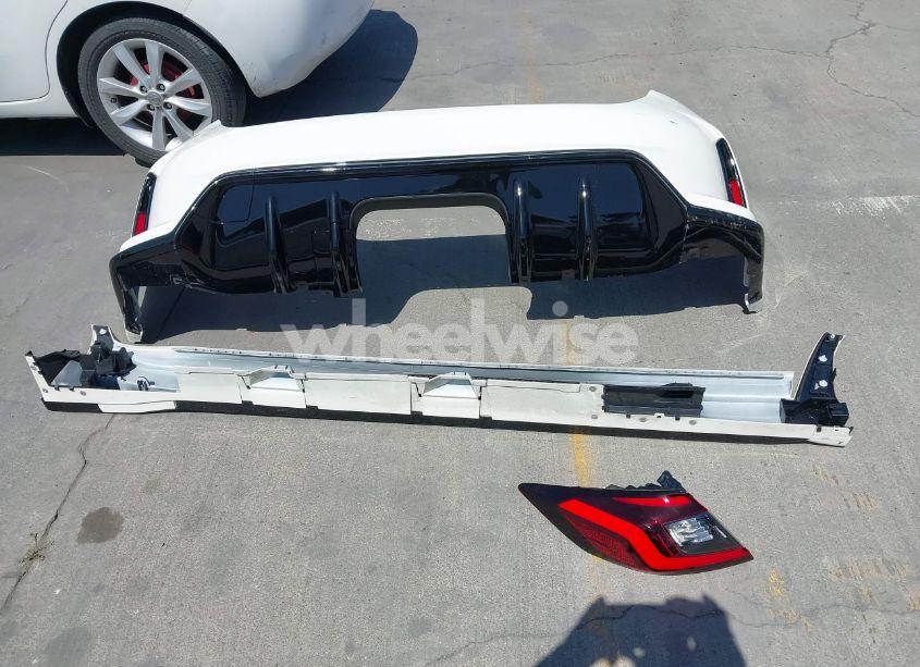 Photo 12 of 2025 Honda Civic TYPE R (VIN JHMFL5G48SX001316)