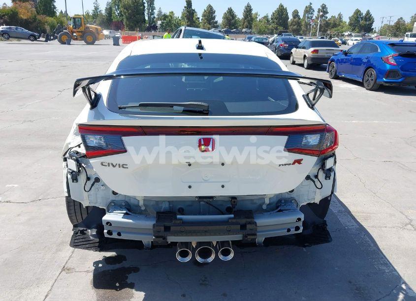 Photo 17 of 2025 Honda Civic TYPE R (VIN JHMFL5G48SX001316)