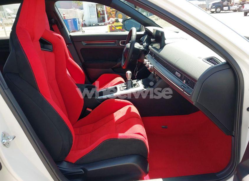 Photo 5 of 2025 Honda Civic TYPE R (VIN JHMFL5G48SX001316)