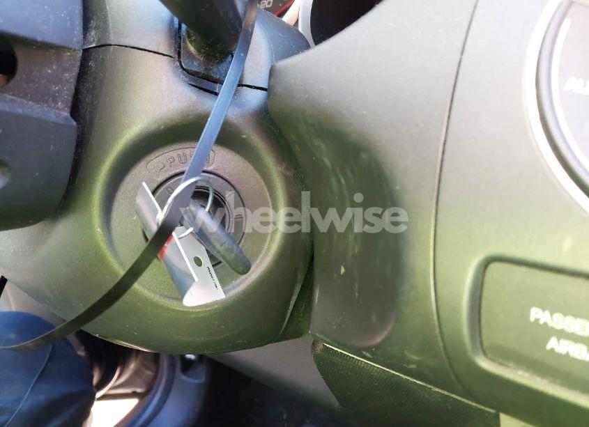 Photo 11 of 2008 Honda Fit (VIN JHMGD37408S054300)