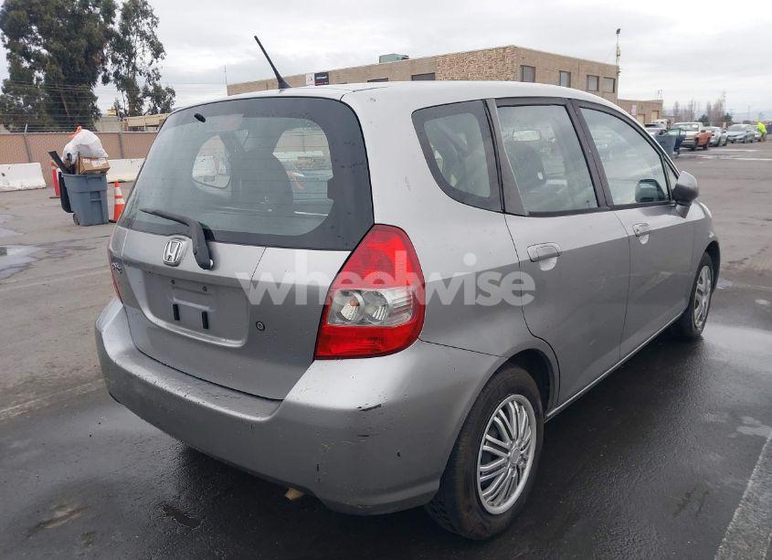 Photo 4 of 2007 Honda Fit (VIN JHMGD37447S059305)