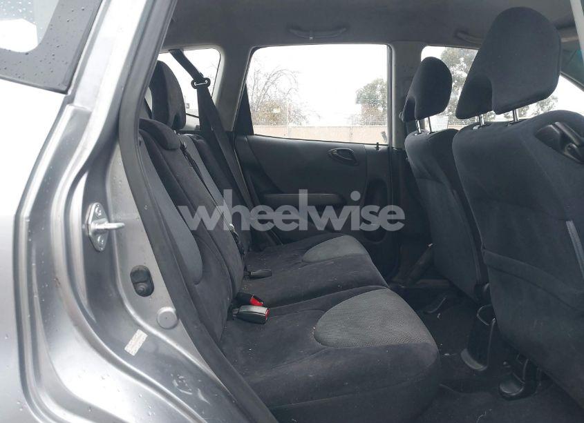 Photo 8 of 2007 Honda Fit (VIN JHMGD37447S059305)