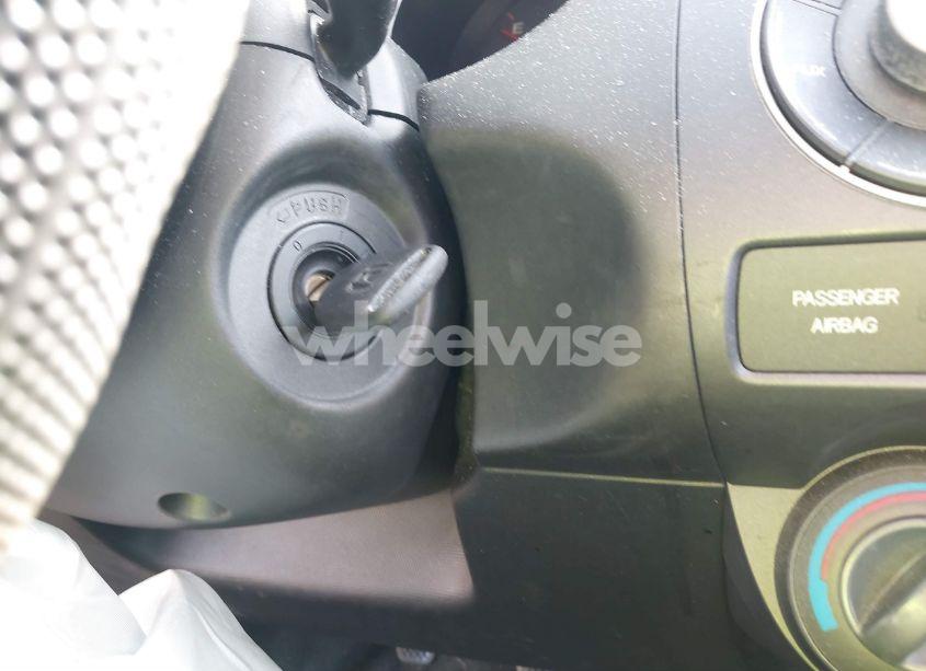 Photo 11 of 2008 Honda Fit (VIN JHMGD37448S063954)