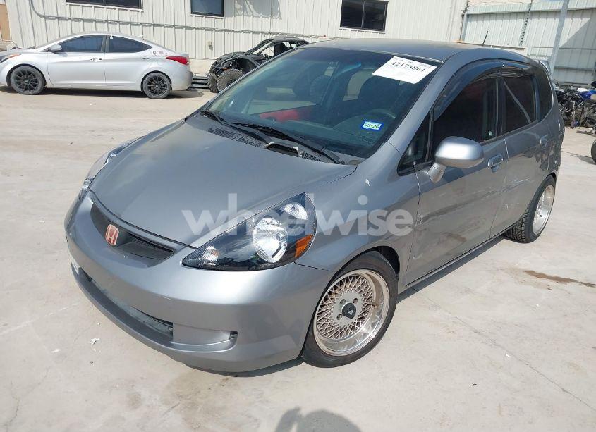 Photo 2 of 2008 Honda Fit (VIN JHMGD37478S068940)