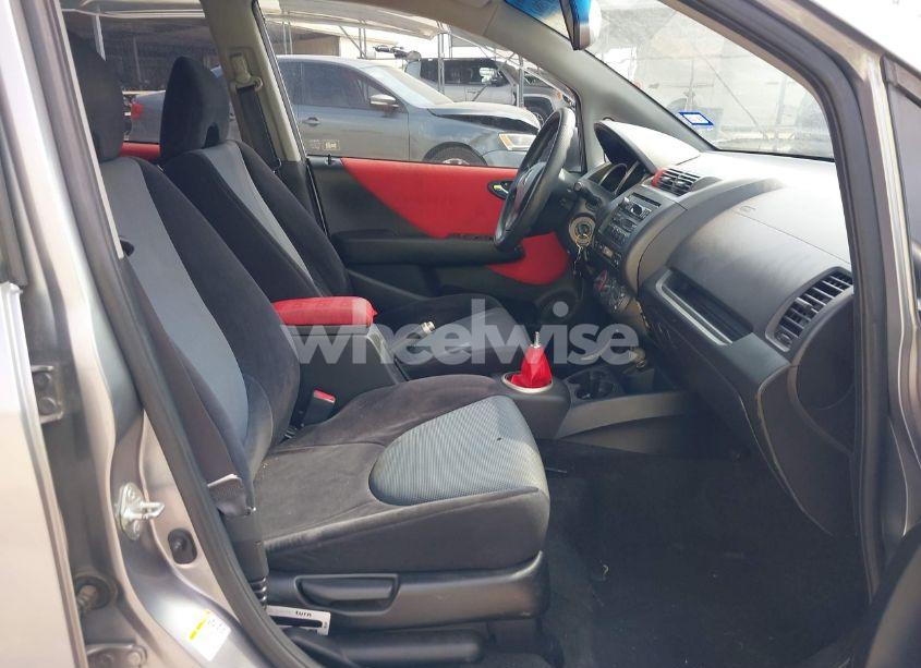 Photo 5 of 2008 Honda Fit (VIN JHMGD37478S068940)