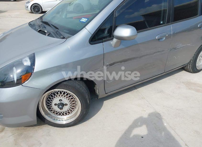 Photo 6 of 2008 Honda Fit (VIN JHMGD37478S068940)
